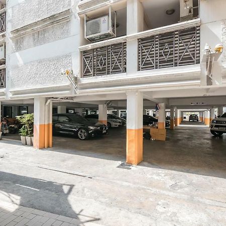 Oyo 110 Old Town Hotel Bangkok Luaran gambar