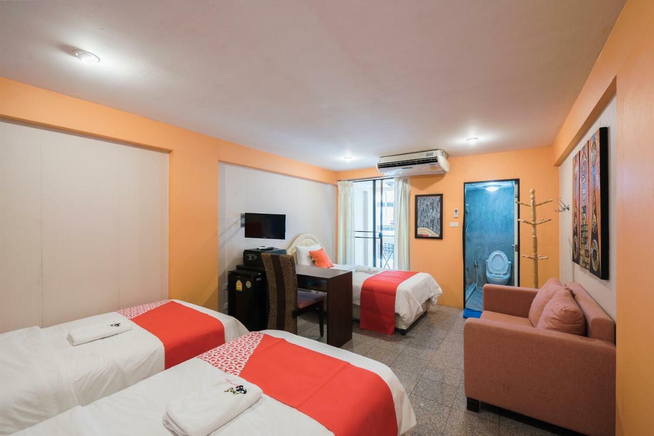 Oyo 110 Old Town Hotel Bangkok Luaran gambar